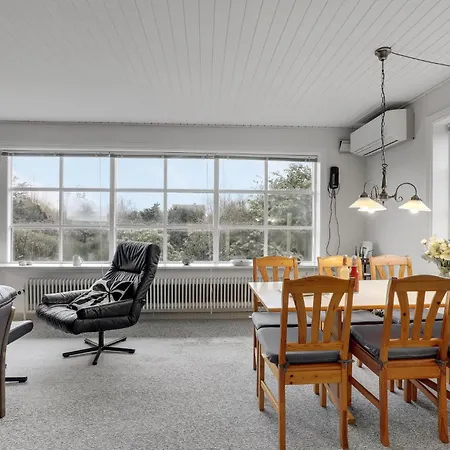 度假居 Lovely In Aakirkeby With Wifi *