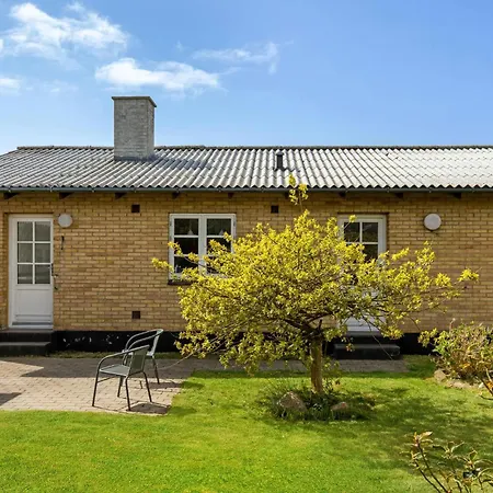 Lovely In Aakirkeby With Wifi 別荘 Åkirkeby